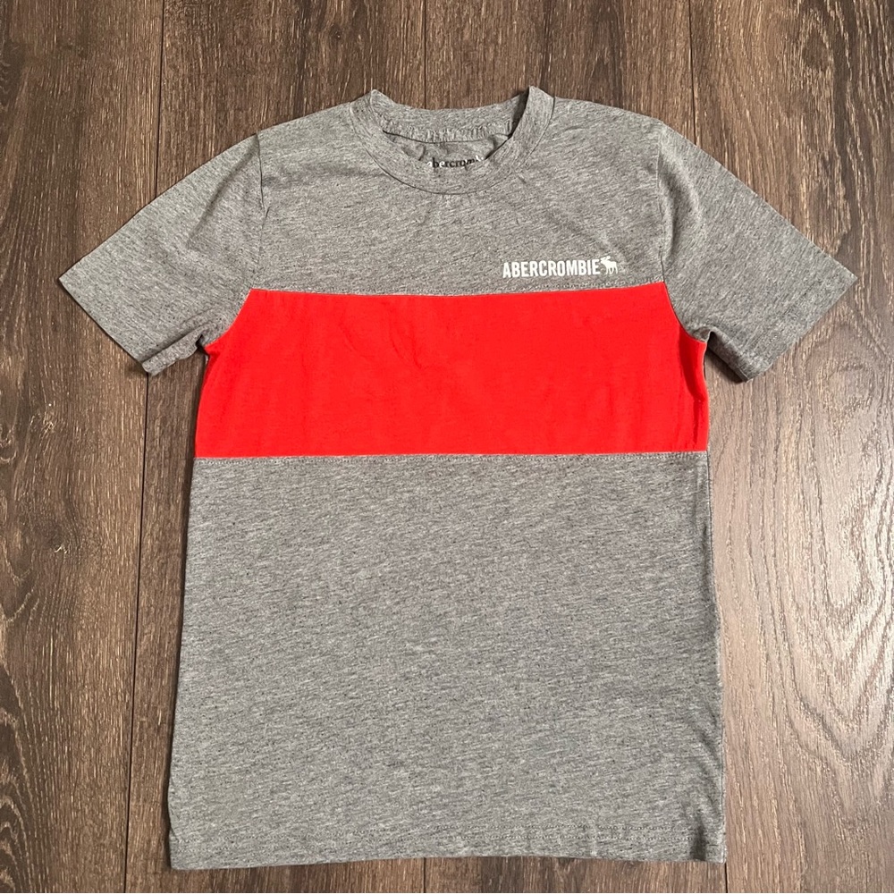 Abercrombie T Shirt